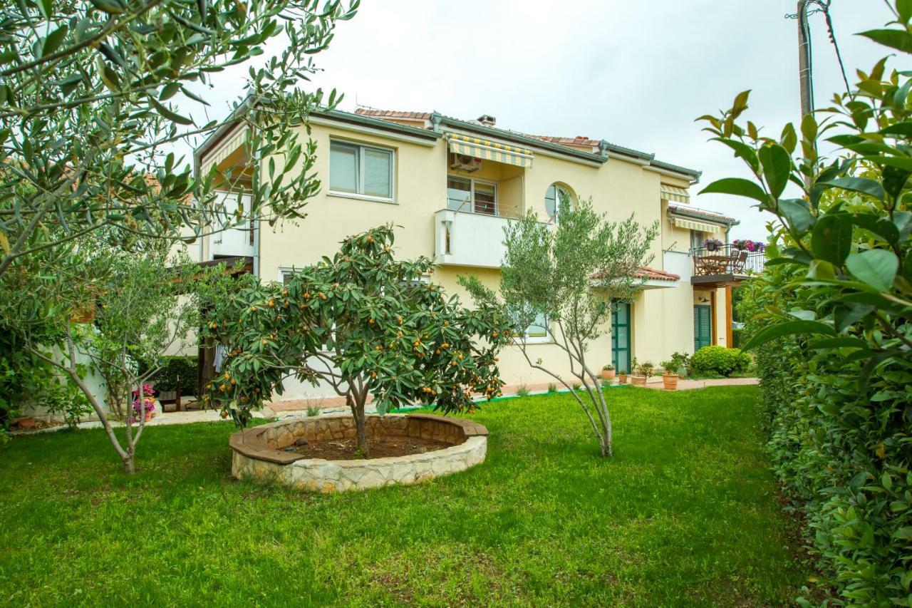 Apartments Emma Biograd Na Moru Exterior foto